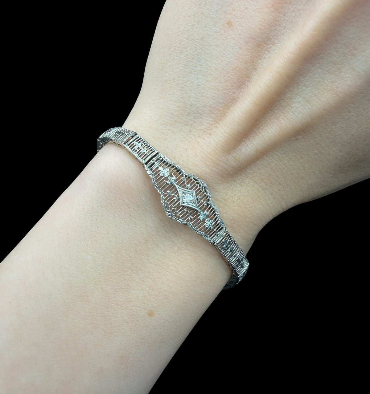 Deco Fleur De Lis Bracelet