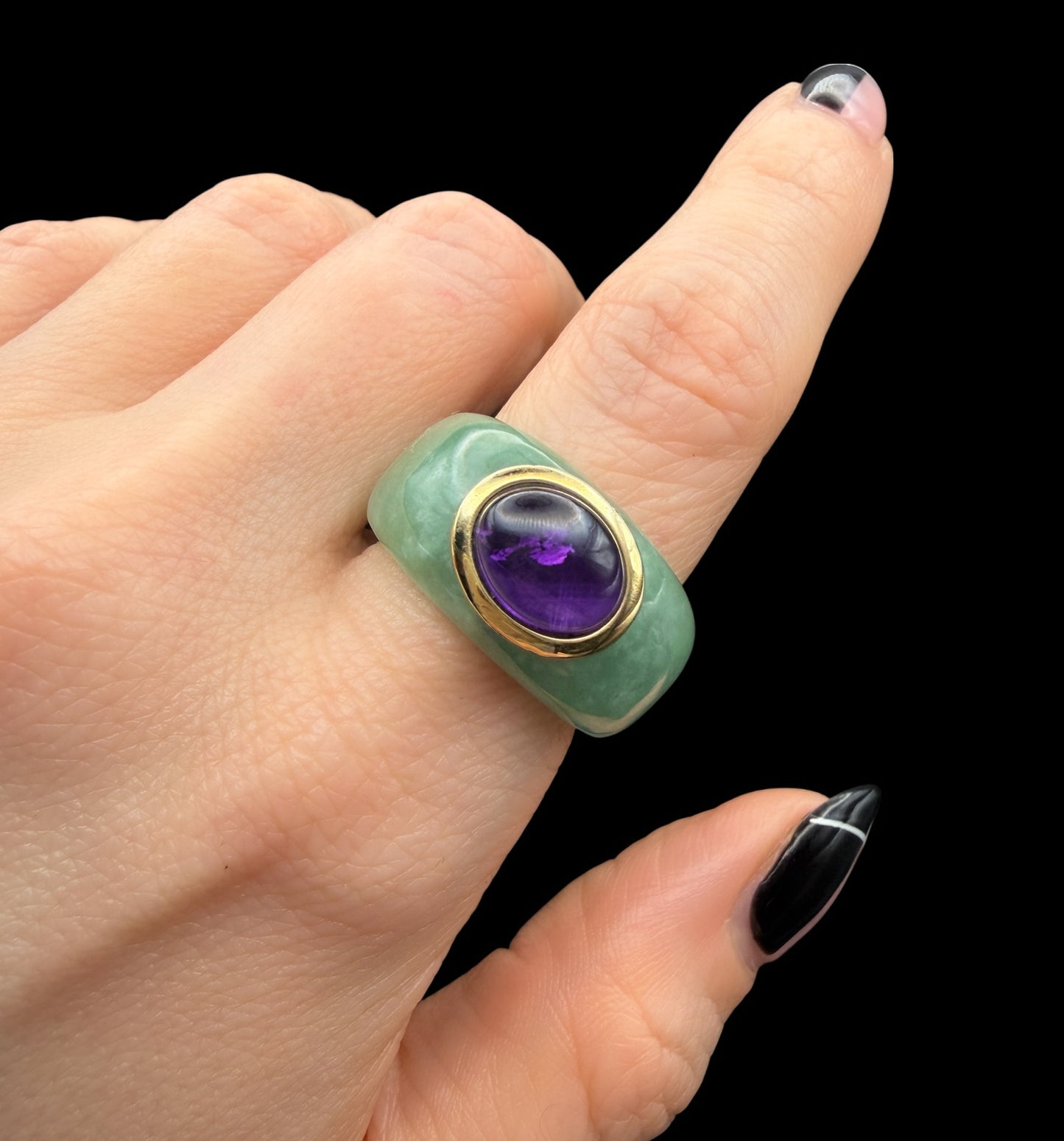 Jadeite and Amethyst Hololith Ring