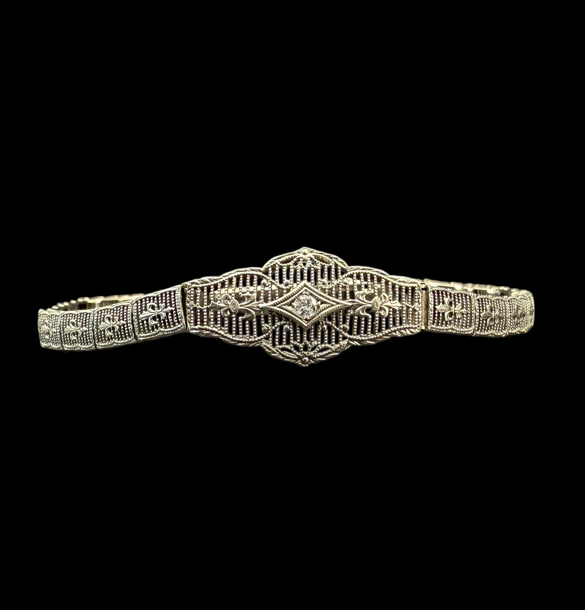 Deco Fleur De Lis Bracelet