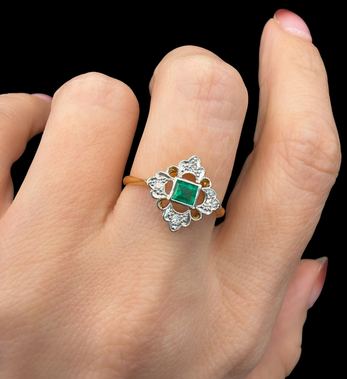 Emerald In The Ivy Ring