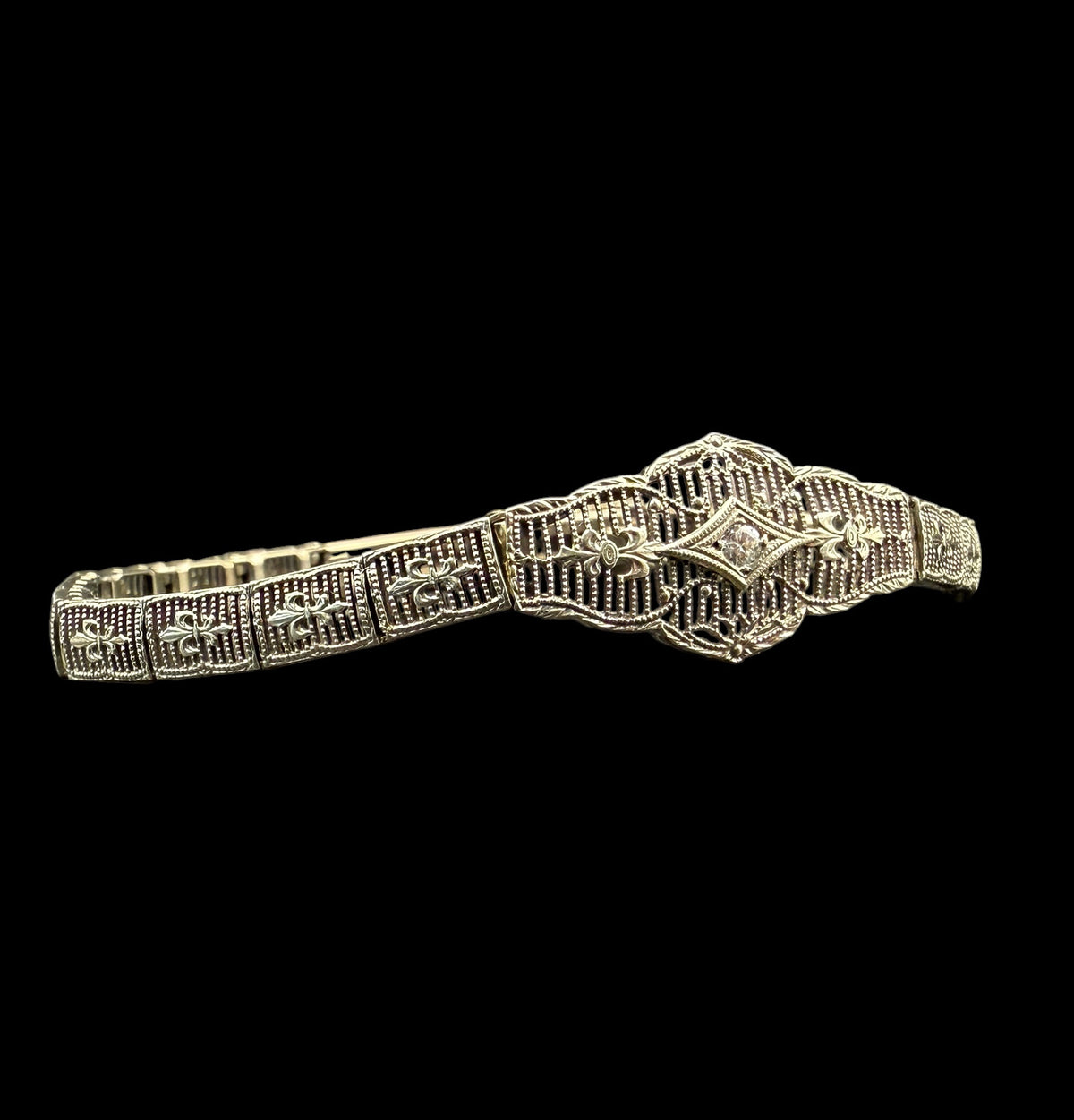 Deco Fleur De Lis Bracelet