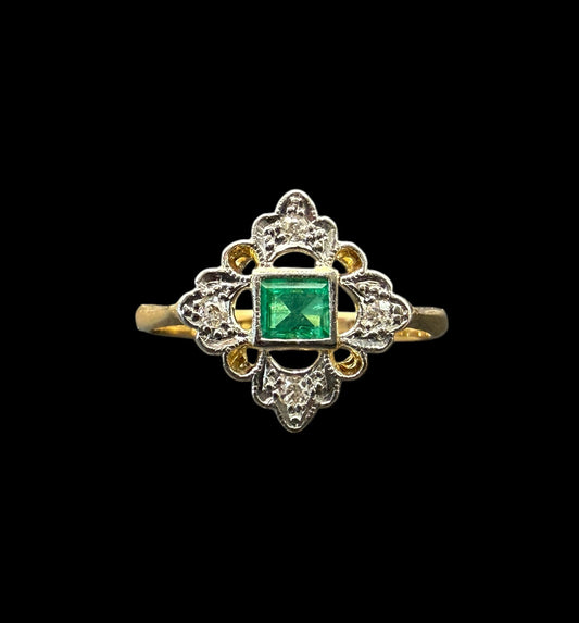 Emerald In The Ivy Ring