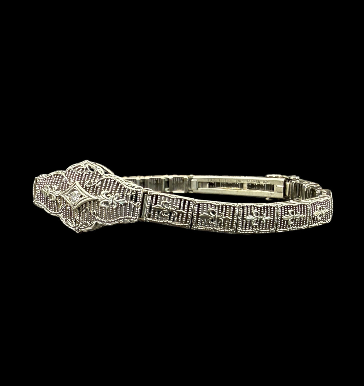 Deco Fleur De Lis Bracelet