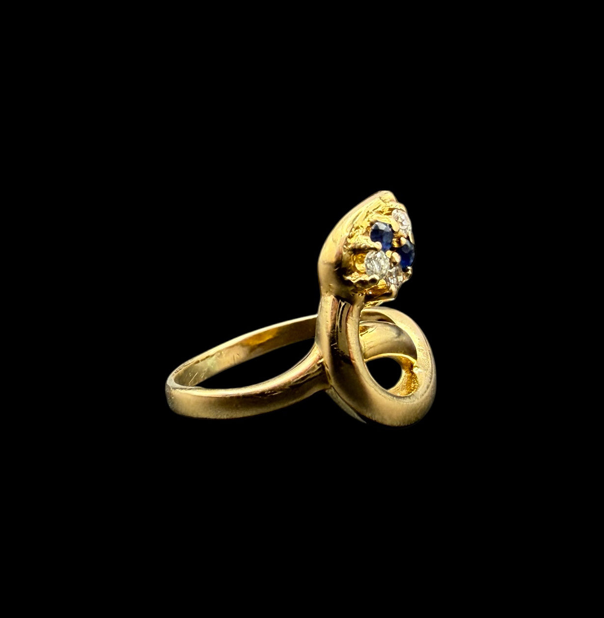 Sparkling Serpent Ring