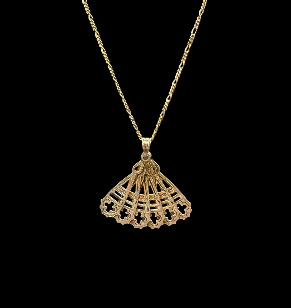 Victorian Fan Charm